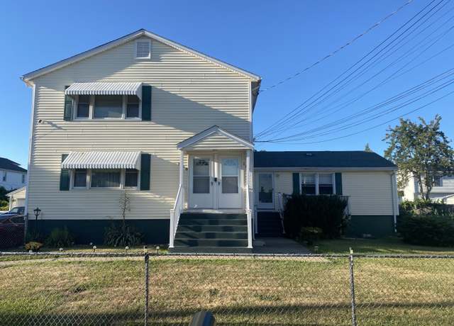 Property at 148 Columbus Ave, Stratford, CT 06615, 6 beds, 3 baths