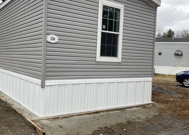 Property at 20 R & R Park, Killingly, CT 06241, 2 beds, 2 baths