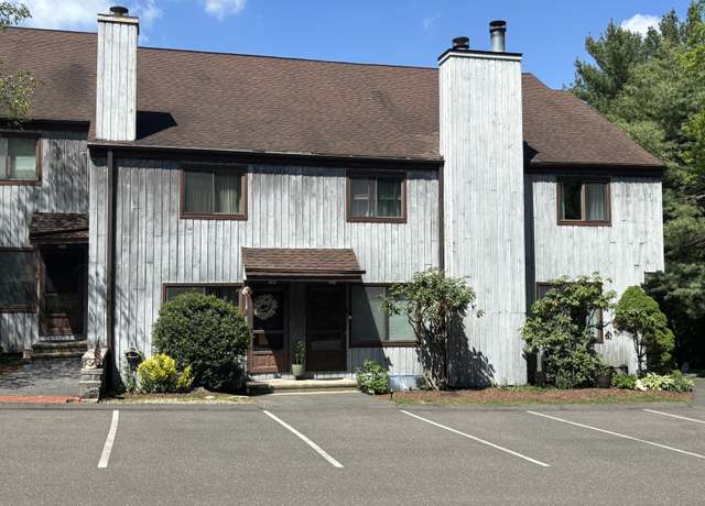 Property at 21 Linden St Apt 5, Norwalk, CT 06851, 2 beds, 2.5 baths
