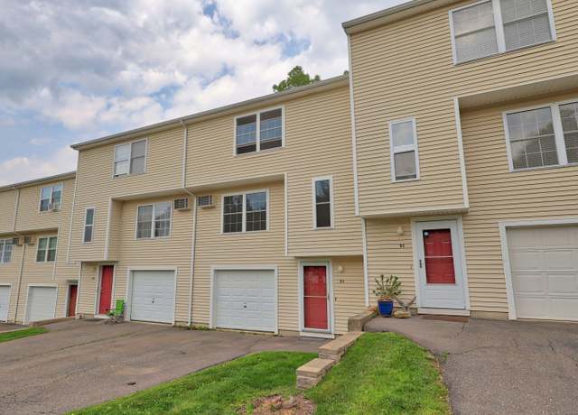 Property at 30 Seymour Rd Apt D3, Plymouth, CT 06786, 3 beds, 1.5 baths