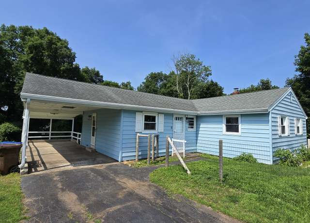Property at 250 W Pond Road Ext, North Branford, CT 06471, 3 beds, 1.5 baths