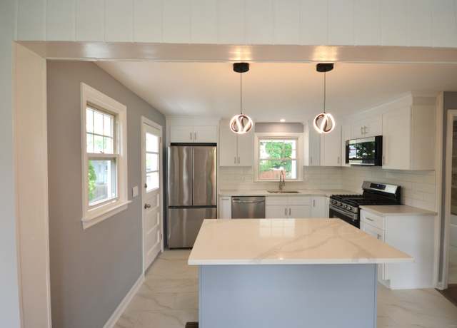 Property at 51 Grandview Ave, Norwalk, CT 06850, 5 beds, 2 baths