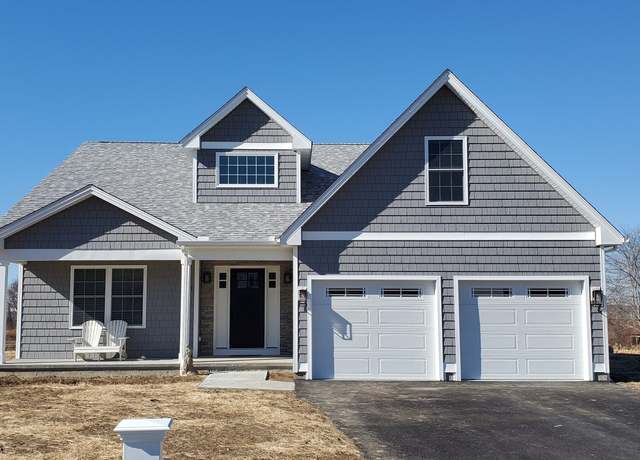 Property at 103 Flanders Rd, Groton, CT 06355, 3 beds, 2.5 baths