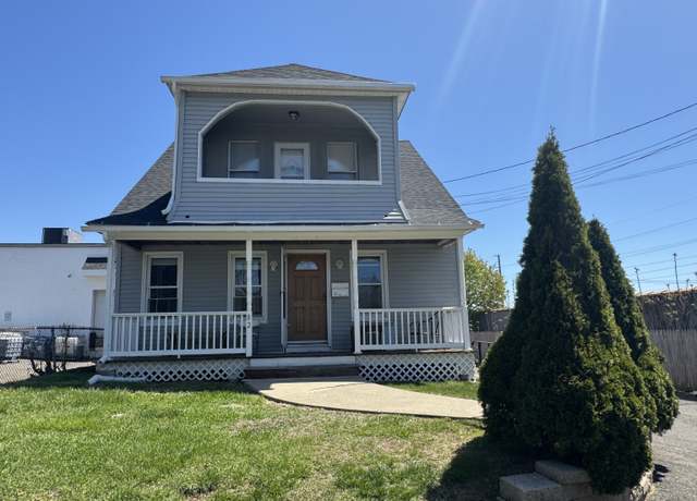 Property at 82 Sheridan St, Stratford, CT 06615, 4 beds, 2 baths
