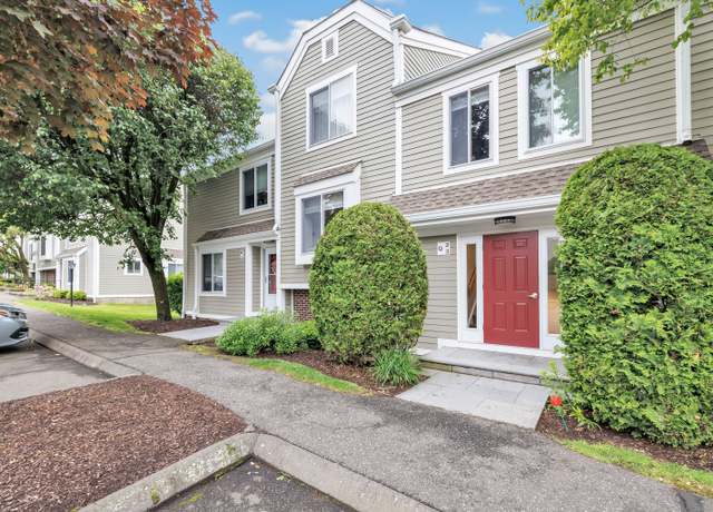 Property at 71 Aiken St Apt Q2, Norwalk, CT 06851, 2 beds, 2.5 baths