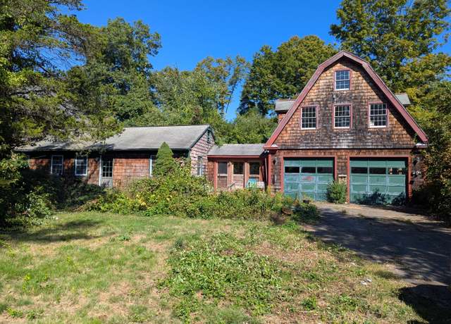 Property at 195 N Main St, Marlborough, CT 06447, 3 beds, 2.5 baths