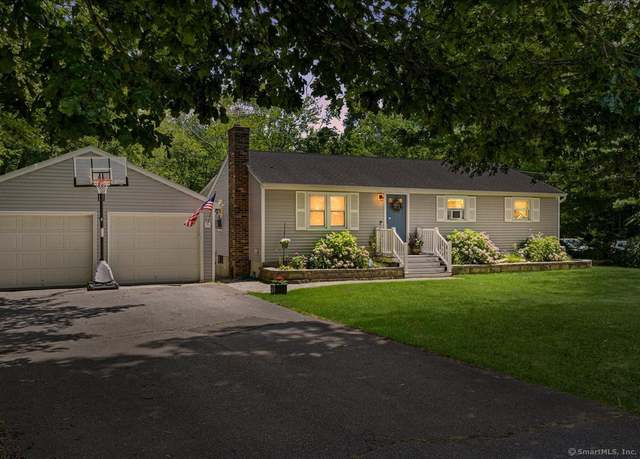 Property at 28 Damon Heights Rd, East Lyme, CT 06357, 3 beds, 1.5 baths