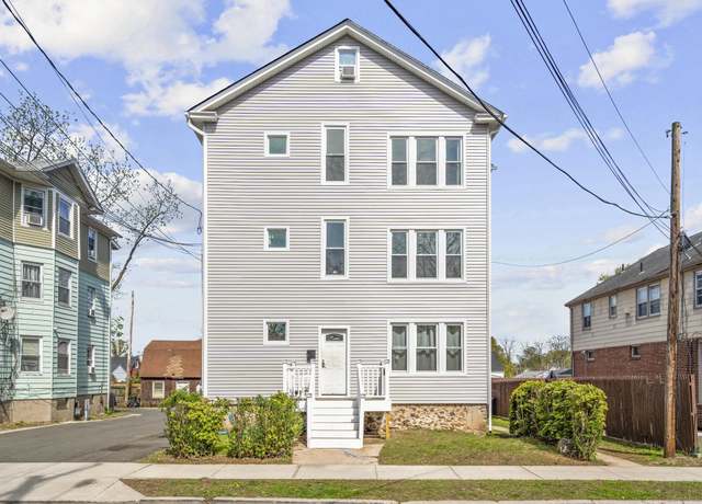 Property at 279 Oak St, New Britain, CT 06051, 10 beds, 3 baths