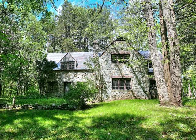 Property at 281 Bayberry Ln, Westport, CT 06880, 4 beds, 3 baths