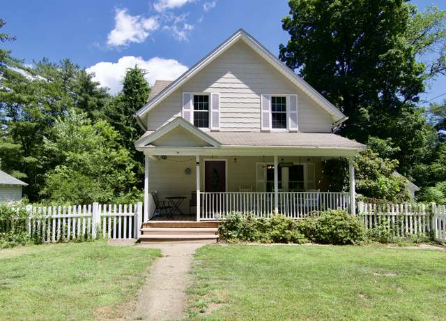 Property at 31 East St, Stafford, CT 06076, 3 beds, 1.5 baths
