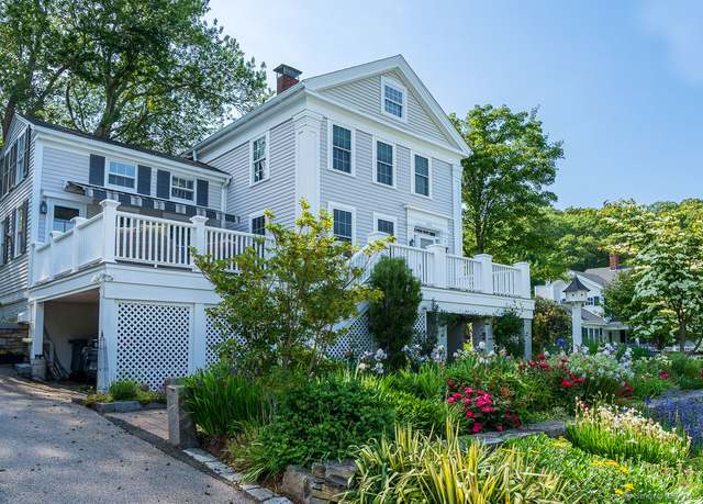 Property at 105 River Rd, Groton, CT 06355, 3 beds, 3 baths