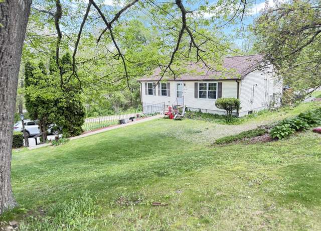 Property at 60 Hammel Ln, Montville, CT 06382, 2 beds, 1 bath