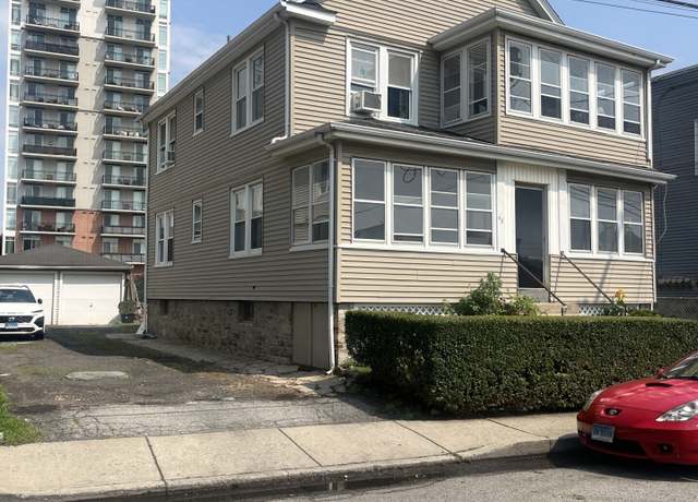 Property at 48 Manor St, Stamford, CT 06902, 4 beds, 3 baths