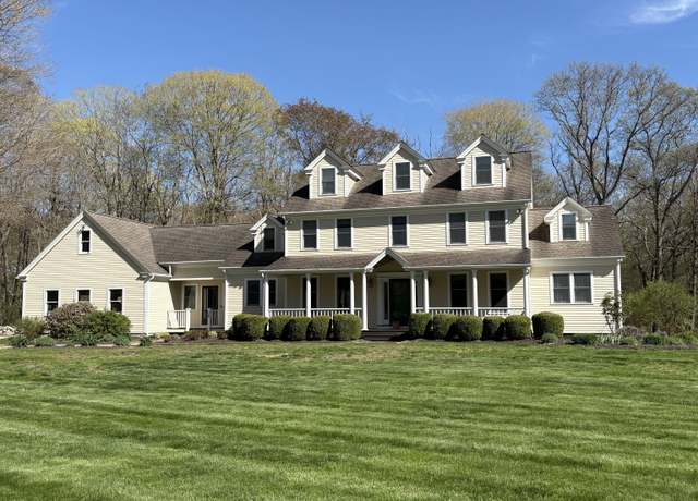 Property at 38 Fenner Ln, Stonington, CT 06378, 6 beds, 5 baths