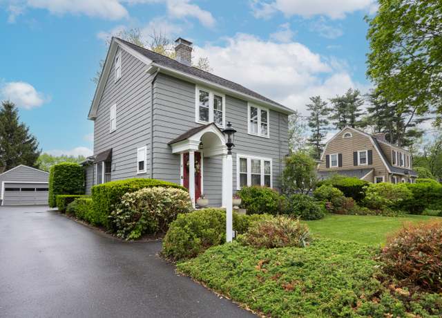 Property at 8 Usher Ave, Plainville, CT 06062, 3 beds, 1.5 baths