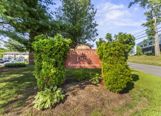 Property at 24 Harry Brook Vlg #24, New Milford, CT 06776, 2 beds, 1.5 baths