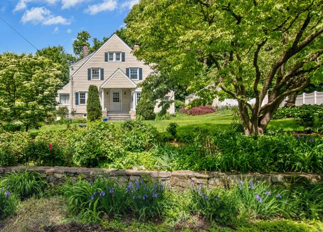 Property at 15 Devonshire Dr, Darien, CT 06820, 3 beds, 2.5 baths