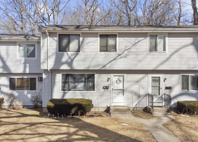 Property at 55 Bentwood Dr Apt 5, Waterbury, CT 06705, 3 beds, 1.5 baths