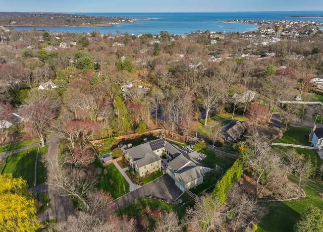 Property at 17 Pequot Dr, Norwalk, CT 06855, 3 beds, 5 baths