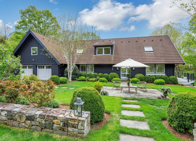 Property at 12 Old Redding Rd, Redding, CT 06896, 4 beds, 3.5 baths