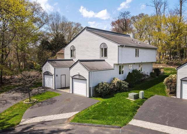 Property at 375 High St #375, Fairfield, CT 06824, 3 beds, 2.5 baths