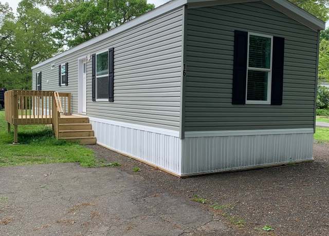 Property at 1900 N Broad St Apt 16, Meriden, CT 06450, 2 beds, 1 bath