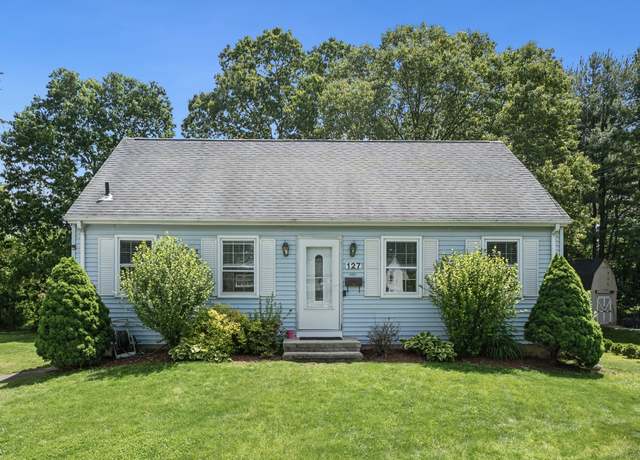 Property at 127 Wellman Rd, Manchester, CT 06040, 3 beds, 2 baths