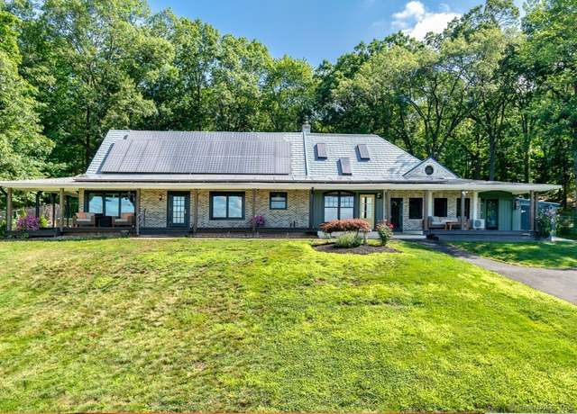Property at 12 Sydney Ln, Cromwell, CT 06416, 3 beds, 3 baths