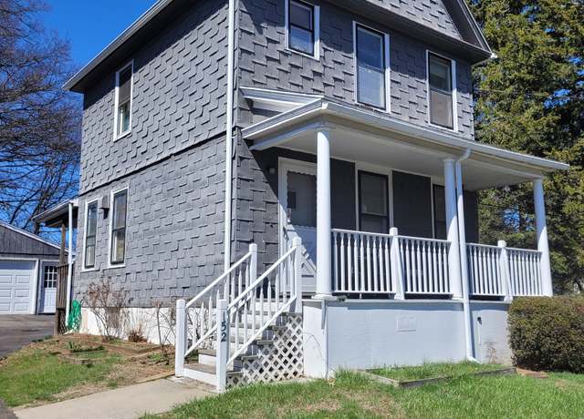 Property at 152 Stonybrook Rd, Stratford, CT 06614, 2 beds, 2 baths