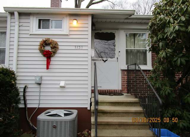 Property at 1131 Success Ave, Stratford, CT 06614, 2 beds, 1 bath