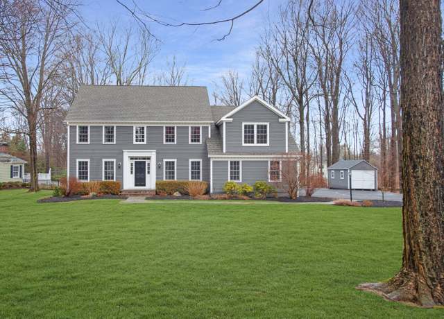 Property at 247 Branchville Rd, Ridgefield, CT 06877, 4 beds, 2.5 baths