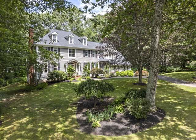 Property at 134 Kingswood Dr, Avon, CT 06001, 4 beds, 3.5 baths