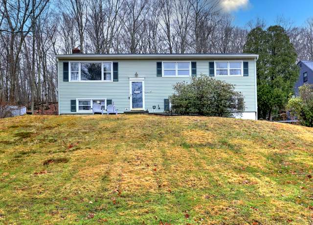 Property at 5 Scenic View Dr, Newtown, CT 06470, 3 beds, 1.5 baths