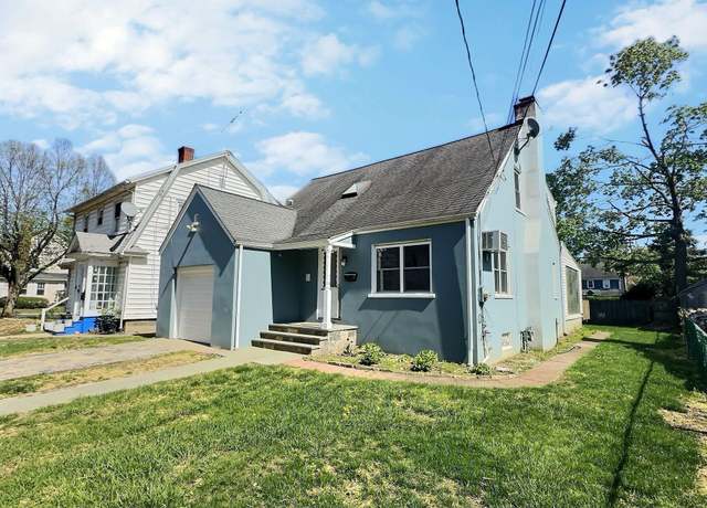 Property at 141 Arcadia Ave, Bridgeport, CT 06604, 4 beds, 2.5 baths