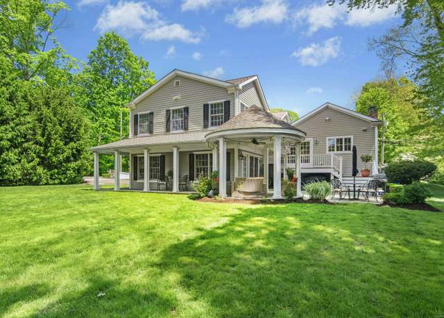 Property at 2 Knollwood Ln, Darien, CT 06820, 4 beds, 3.5 baths