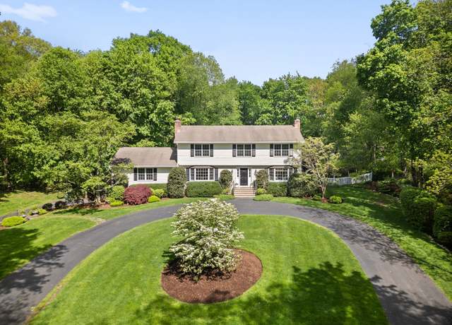 Property at 110 Wellington Dr, Fairfield, CT 06824, 4 beds, 2.5 baths
