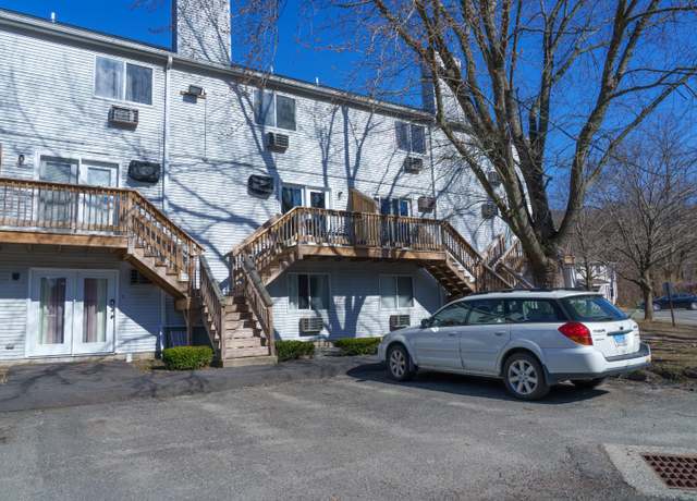 Property at 103 Hamden Ave Unit E, Waterbury, CT 06704, 2 beds, 1.5 baths