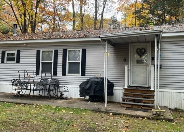 Property at 85 Evergreen Park, Clinton, CT 06413, 2 beds, 1 bath