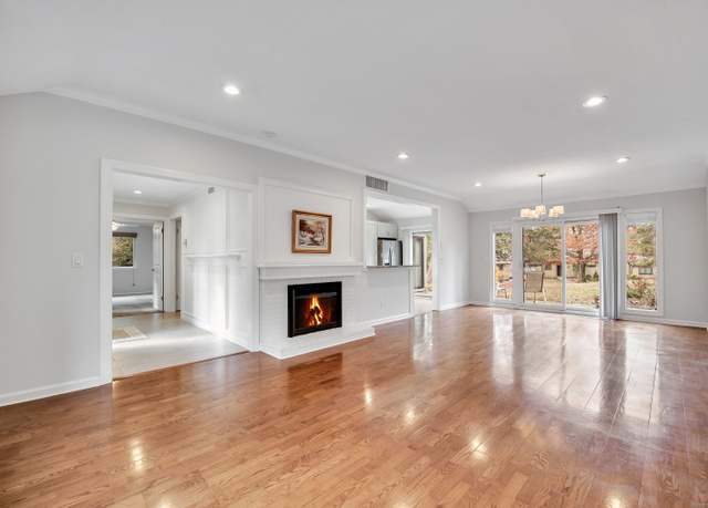 Property at 740 Heritage Vlg Unit A, Southbury, CT 06488, 2 beds, 2 baths