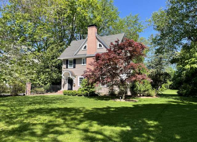 Property at 26 Ridgewood Rd, West Hartford, CT 06107, 5 beds, 3.5 baths