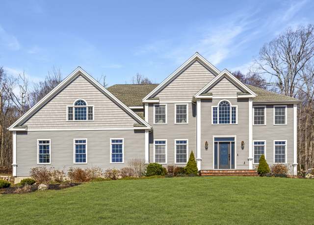 Property at 19 Olmstead Rd, East Haddam, CT 06423, 5 beds, 2.5 baths
