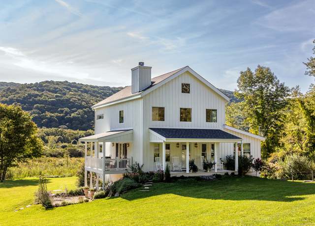 Property at 392 Kent Hollow Rd, Kent, CT 06757, 3 beds, 2.5 baths