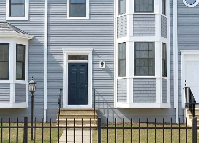 Property at 831 Park Ave #831, Bridgeport, CT 06604, 2 beds, 2.5 baths