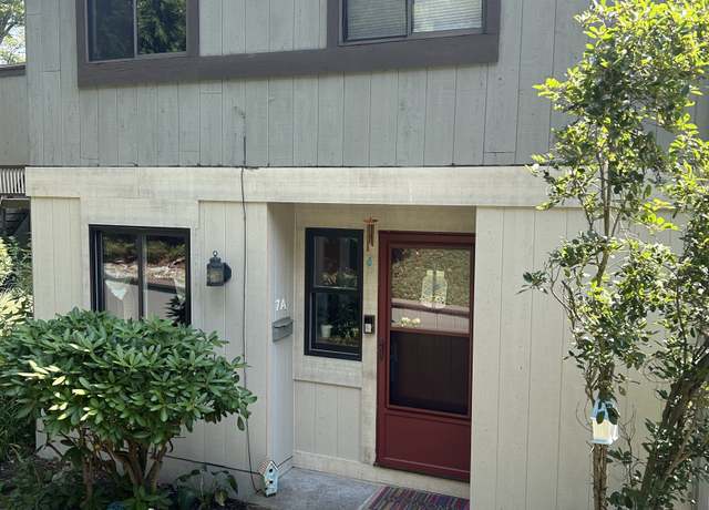 Property at 7 Harbour Vlg Unit A, Branford, CT 06405, 2 beds, 2.5 baths