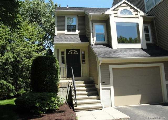 Property at 112 Paugusett Cir #112, Trumbull, CT 06611, 1 bed, 1.5 baths
