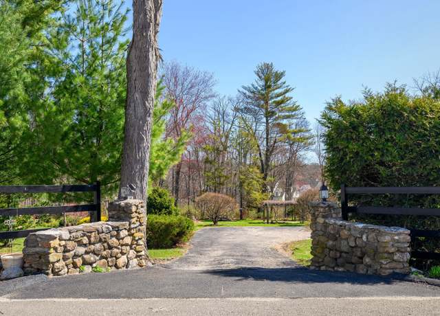 Property at 7 McNeil Rd, Bethel, CT 06801, 3 beds, 2.5 baths