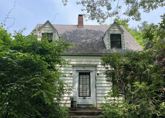 Property at 63 Park Rd, Hamden, CT 06517, 2 beds, 1.5 baths