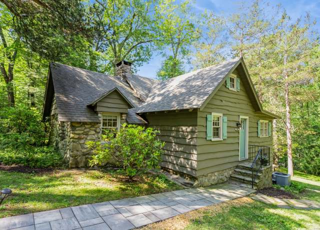 Property at 14 Cedar Ln, New Milford, CT 06776, 2 beds, 1 bath