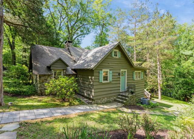 Property at 14 Cedar Ln, New Milford, CT 06776, 2 beds, 1 bath