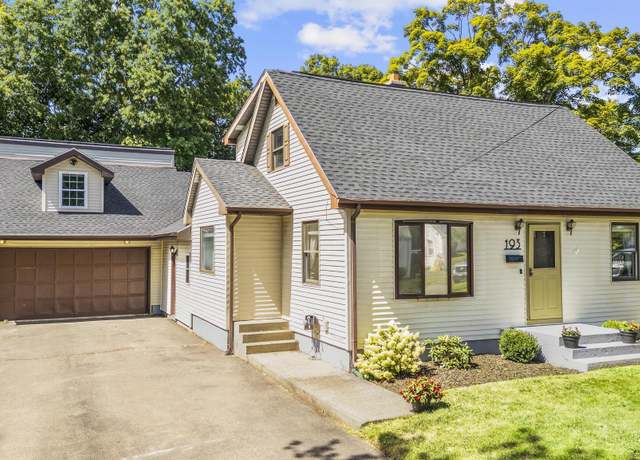 Property at 193 Hendley St, Middletown, CT 06457, 3 beds, 1.5 baths